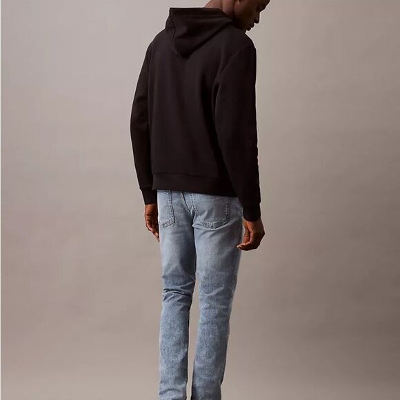 Calvin Klein NWT Skinny Fit Jeans Size W33 L30 Medium Blue Wash - Picture 2 of 14